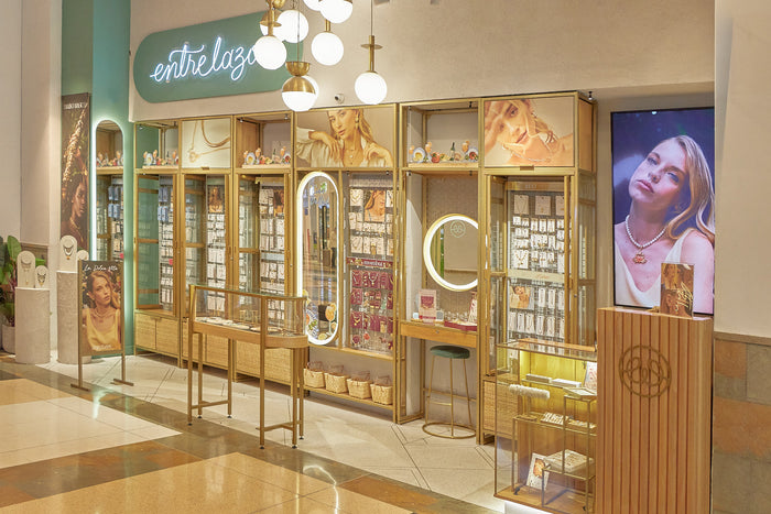 Tienda Entrelazos Centro Comercial El Tesoro