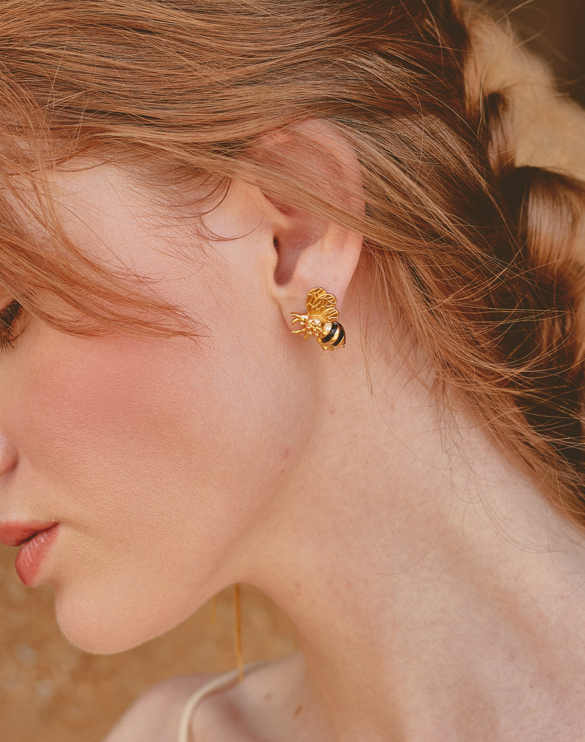 Aretes Queen Bee