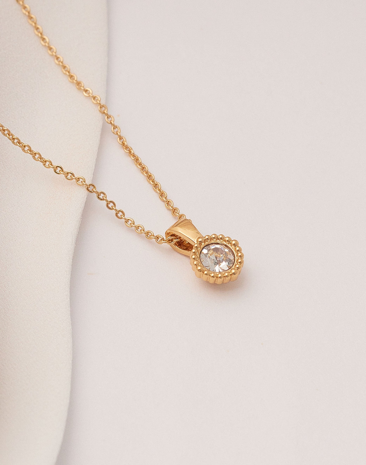 Joyero + Collar + Aretes + Pulsera