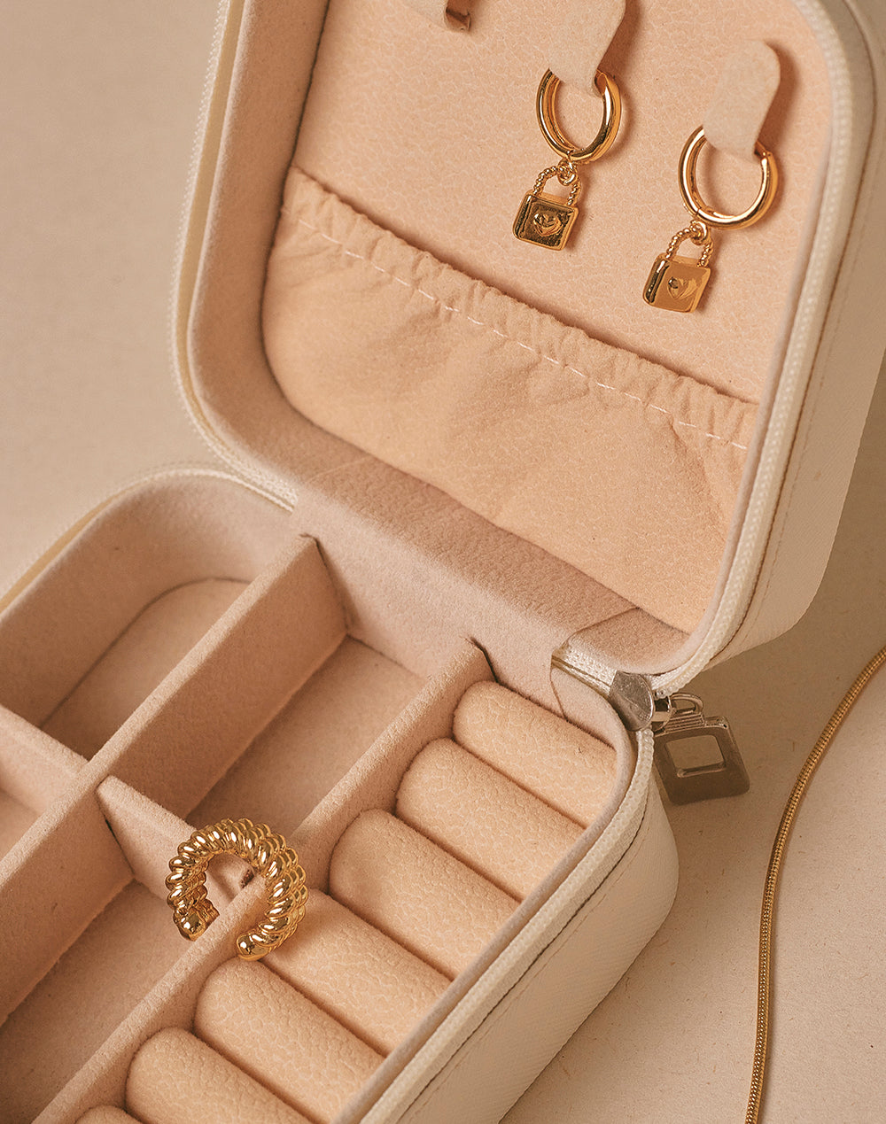 Joyero + Collar + Candongas + Earcuff